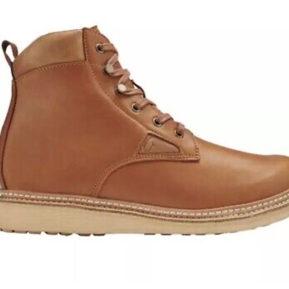OluKai Men's Kilakila Boots - NWOT